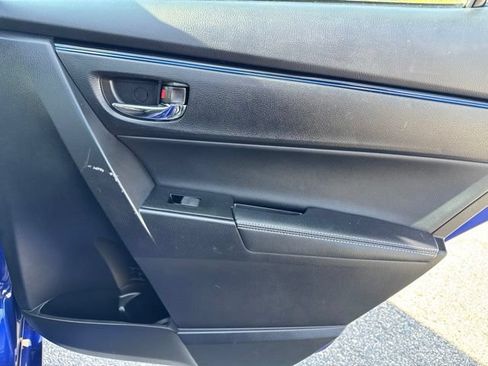 Used 2017 Toyota Corolla SE w/ Carpet Mat Package (TMS) FWD image 27