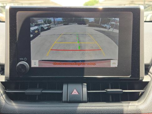Used 2024 Toyota RAV4 SE w/ Weather & Moonroof Package AWD/4WD image 18