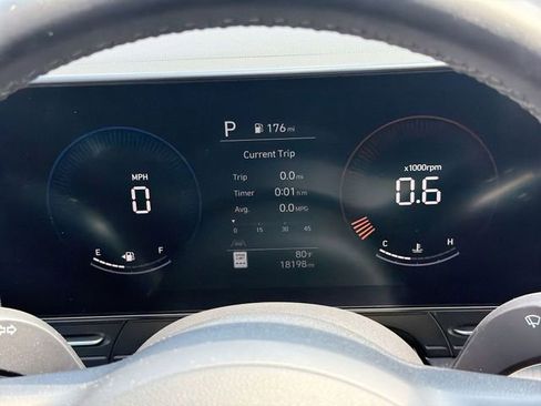 Used 2024 Hyundai Kona SEL FWD image 12
