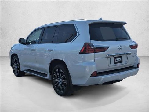 Used 2020 Lexus LX 570 4WD w/ Luxury Package image 7