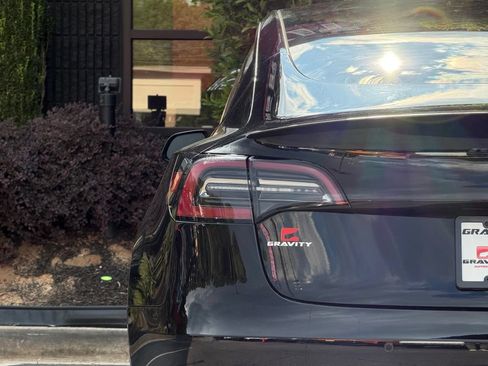 Used 2021 Tesla Model 3 Performance AWD/4WD image 14