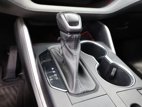 Used 2023 Toyota Highlander LE image 26