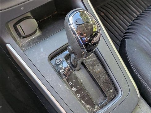 Used 2019 Nissan Sentra SV w/ Special Edition Package FWD image 13