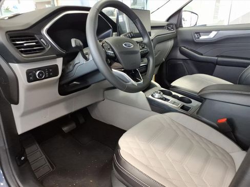 New 2024 Ford Escape SE w/ PHEV Premium Package image 14