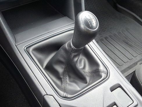 Used 2019 Subaru Impreza 2.0i image 15