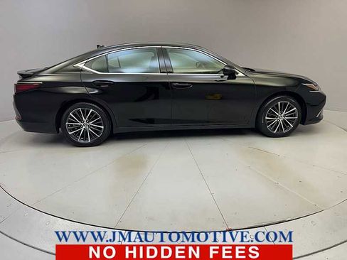Used 2024 Lexus ES 350 w/ Premium Package image 6