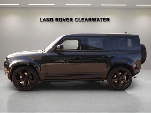 New 2026 Land Rover Defender 110 X-Dynamic SE AWD/4WD image 2