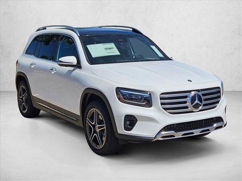 New 2026 Mercedes-Benz GLB 250 4MATIC image 3