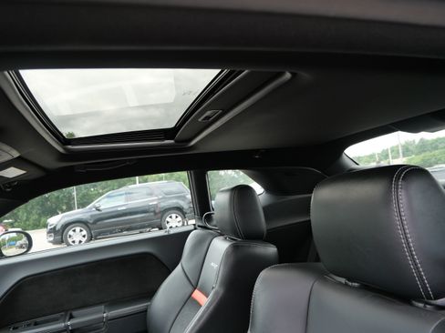 Used 2008 Dodge Challenger SRT8 RWD image 33