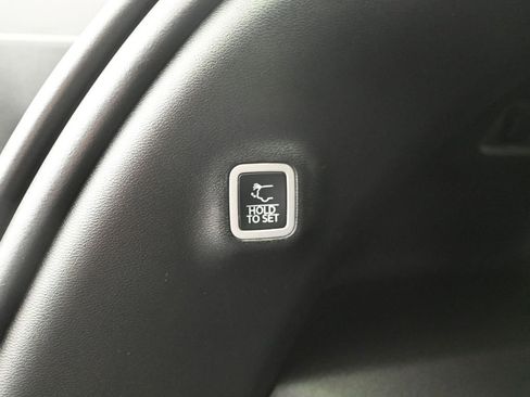 Used 2025 Jeep Wagoneer S Launch Edition image 45