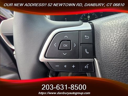 Used 2025 Toyota Grand Highlander AWD image 13