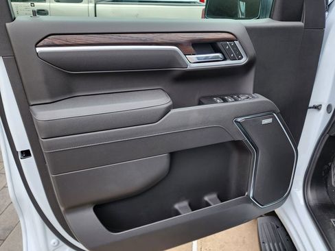 New 2026 GMC Sierra 1500 SLT w/ SLT Premium Plus Package image 14