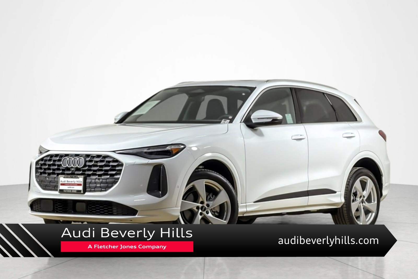 Used 2025 Audi Q5 Premium Plus w/ Premium Plus AWD/4WD image 1