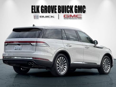 Used 2022 Lincoln Aviator Reserve w/ Elements Package Plus AWD/4WD image 4