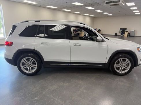 Used 2021 Mercedes-Benz GLB 250 4MATIC image 8