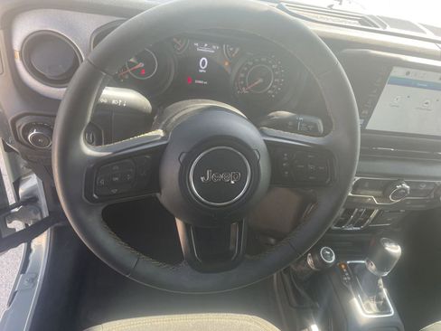 Used 2024 Jeep Wrangler Unlimited Sport AWD/4WD image 13