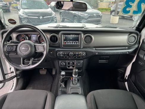 Used 2023 Jeep Wrangler Unlimited Sport AWD/4WD image 12