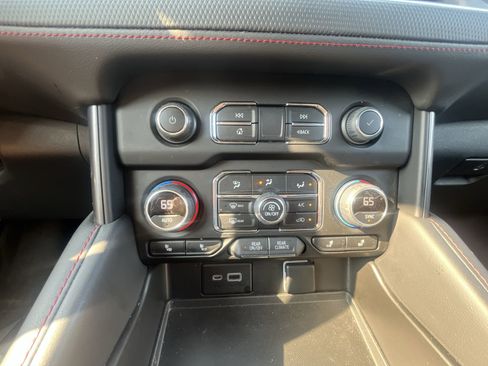 Used 2022 Chevrolet Tahoe RST w/ Sport Performance Package image 11