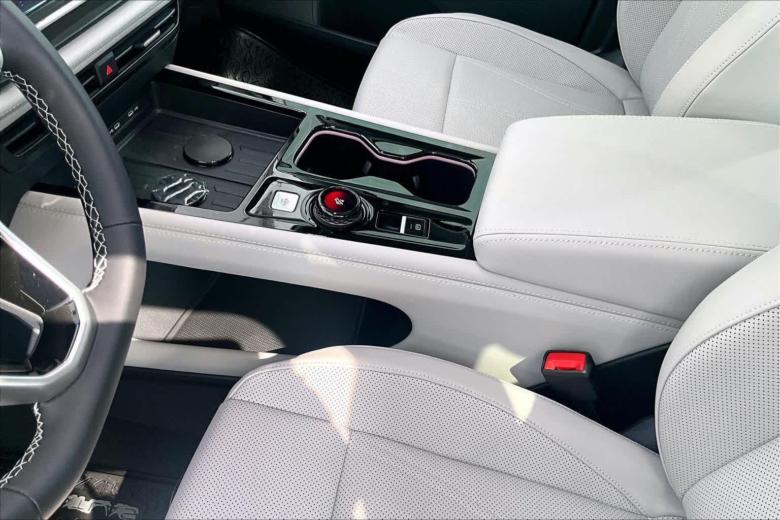 New 2027 Volkswagen Atlas SE FWD image 7