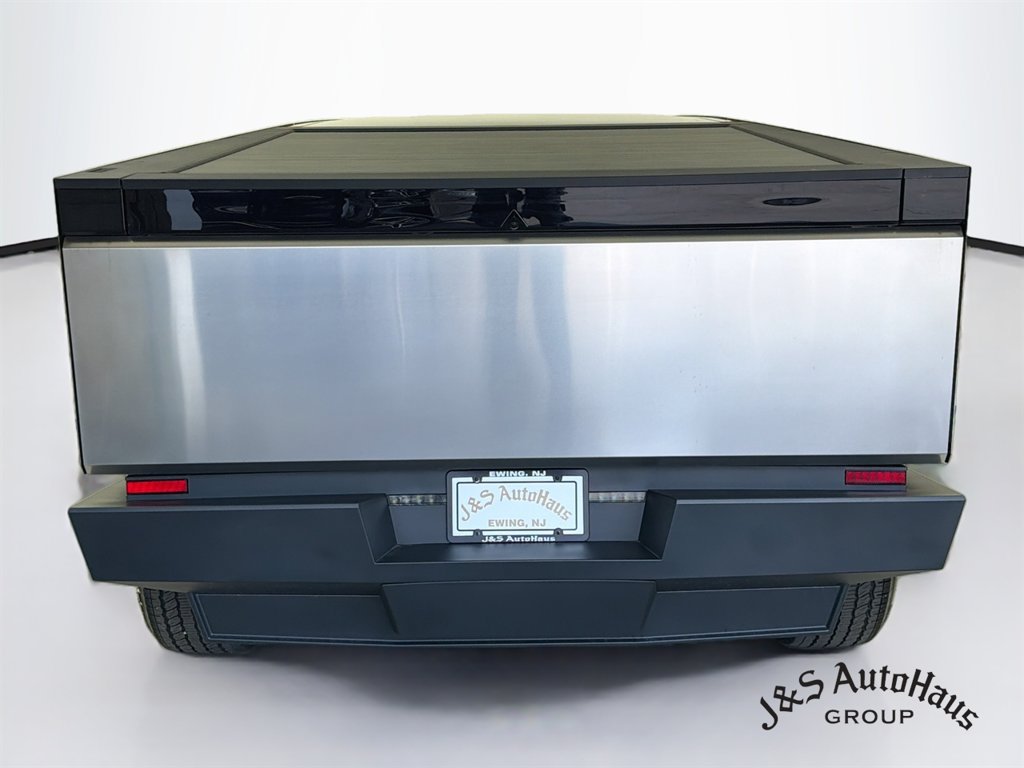 Used 2026 Tesla Cybertruck AWD Crew Cab image 6