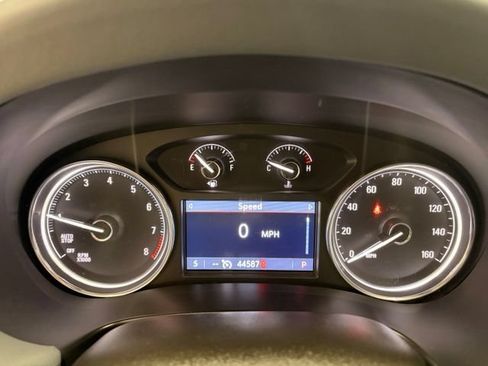 Used 2023 Buick Enclave Essence AWD/4WD image 17