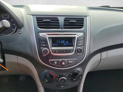 Used 2016 Hyundai Accent SE image 18