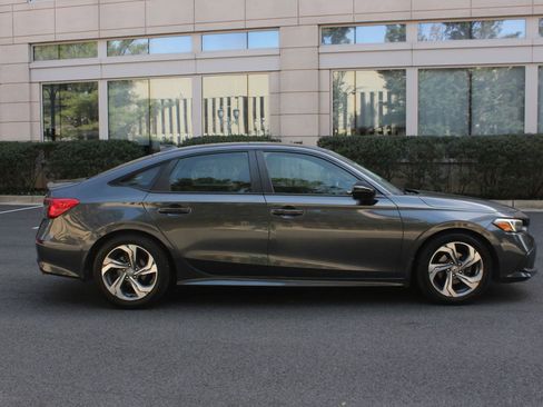 Used 2022 Honda Civic Sport image 6