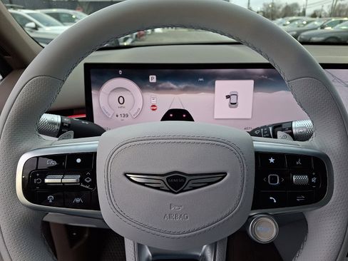 Certified 2026 Genesis Electrified GV70 image 25