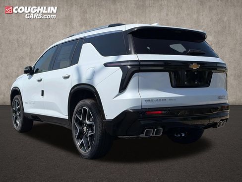 New 2026 Chevrolet Traverse High Country w/ LPO, Floor Liner Package AWD/4WD image 6