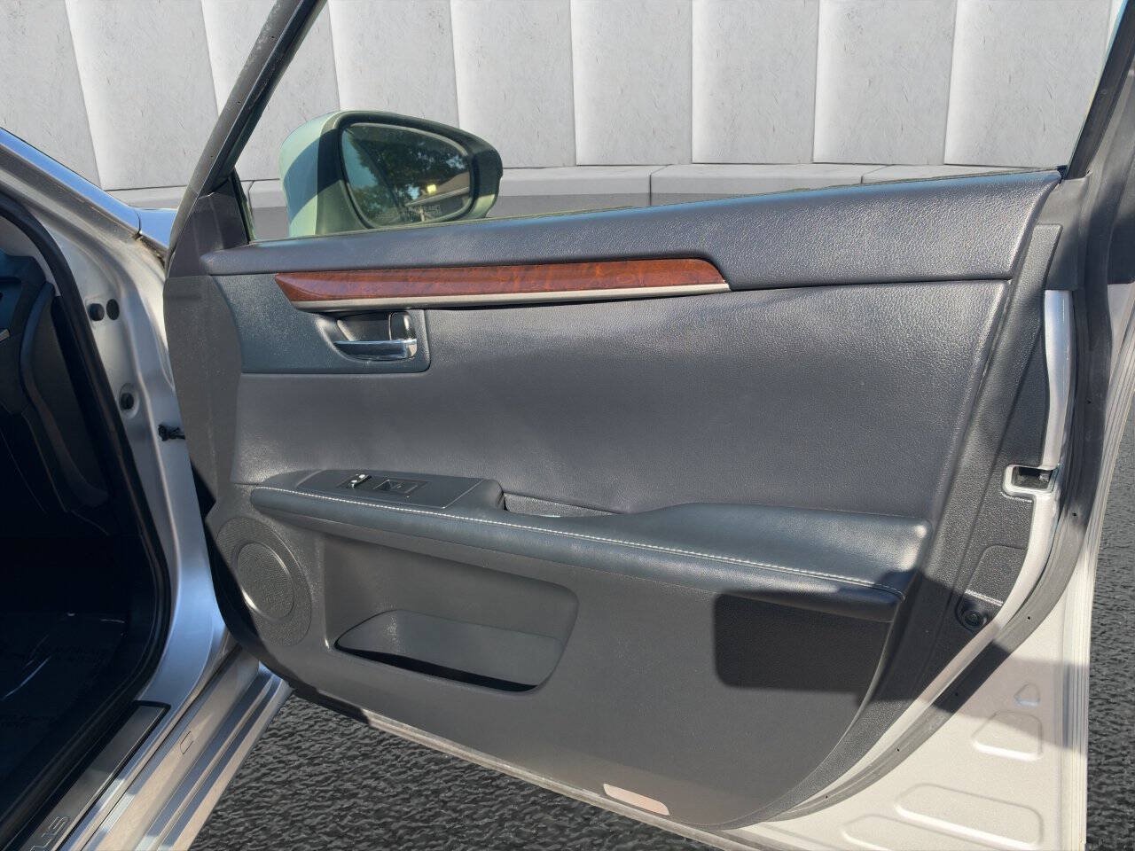 Used 2014 Lexus ES 350 w/ Luxury Package FWD image 12