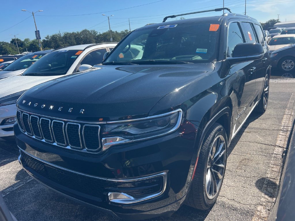 Used 2022 Jeep Wagoneer Series III w/ Premium Group I AWD/4WD image 1