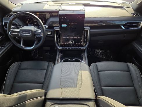 Used 2025 GMC Yukon XL Elevation w/ Elevation Premium Package AWD/4WD image 20