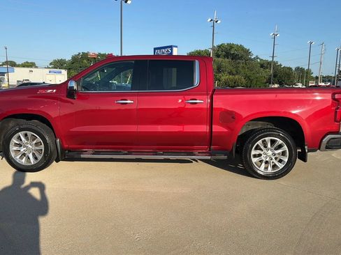 Used 2019 Chevrolet Silverado 1500 LTZ w/ LTZ Plus Package AWD/4WD image 10