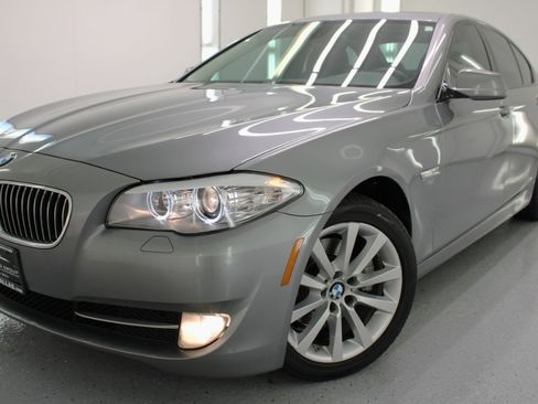 Used 2011 BMW 528i Sedan image 13