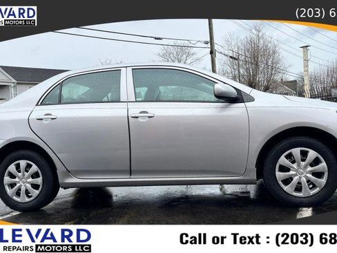 Used 2013 Toyota Corolla L image 2