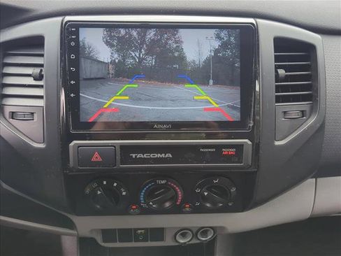 Used 2015 Toyota Tacoma 2WD Access Cab image 21