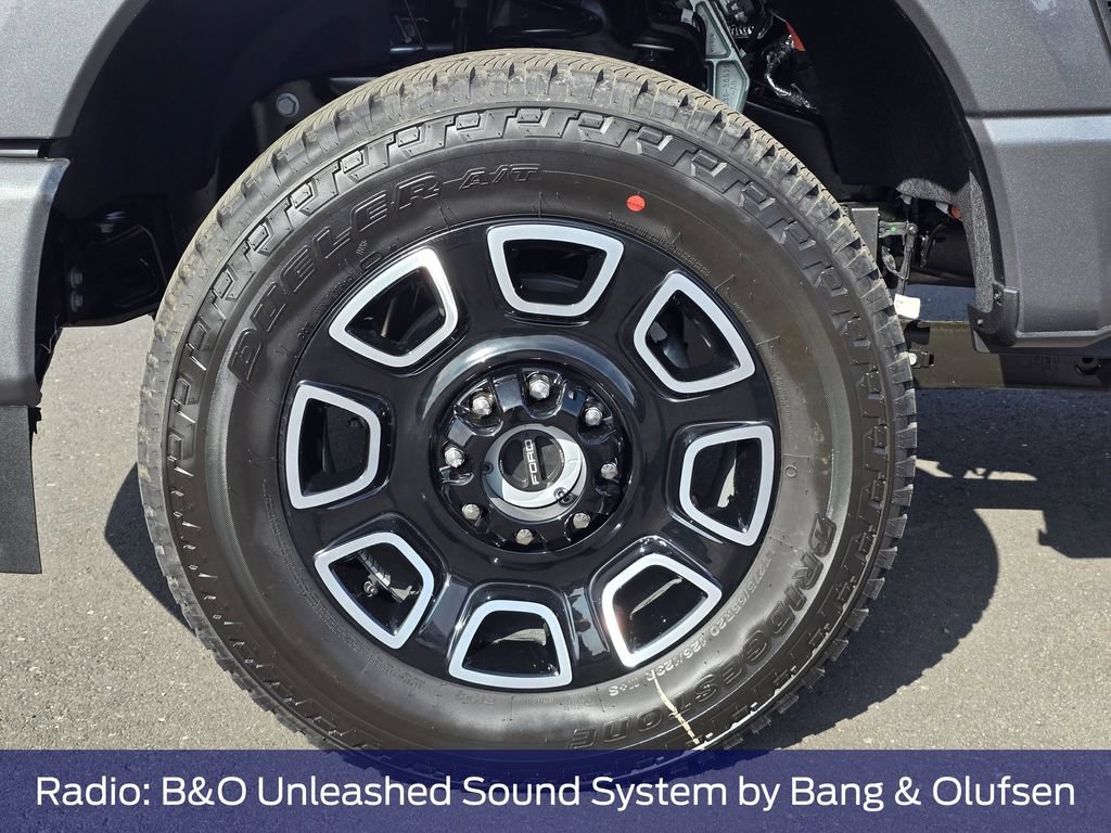 New 2026 Ford F350 Platinum w/ FX4 Off-Road Package AWD/4WD image 9