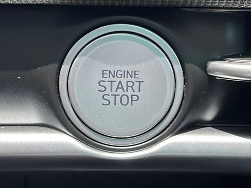 Certified 2025 Hyundai Santa Cruz Limited AWD/4WD image 25