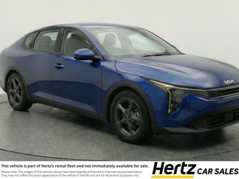 Used 2025 Kia K4 FWD image 1