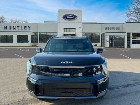 Used 2024 Kia EV9 GT-Line image 3