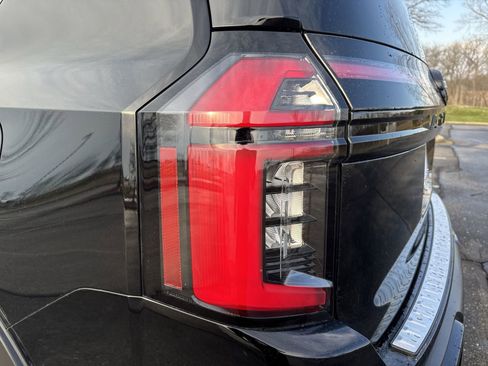 New 2026 Nissan Armada PRO-4X w/ Captain's Chari Seat Package image 28