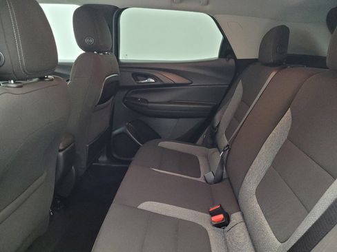 Used 2021 Chevrolet TrailBlazer LT w/ Convenience Package FWD image 18