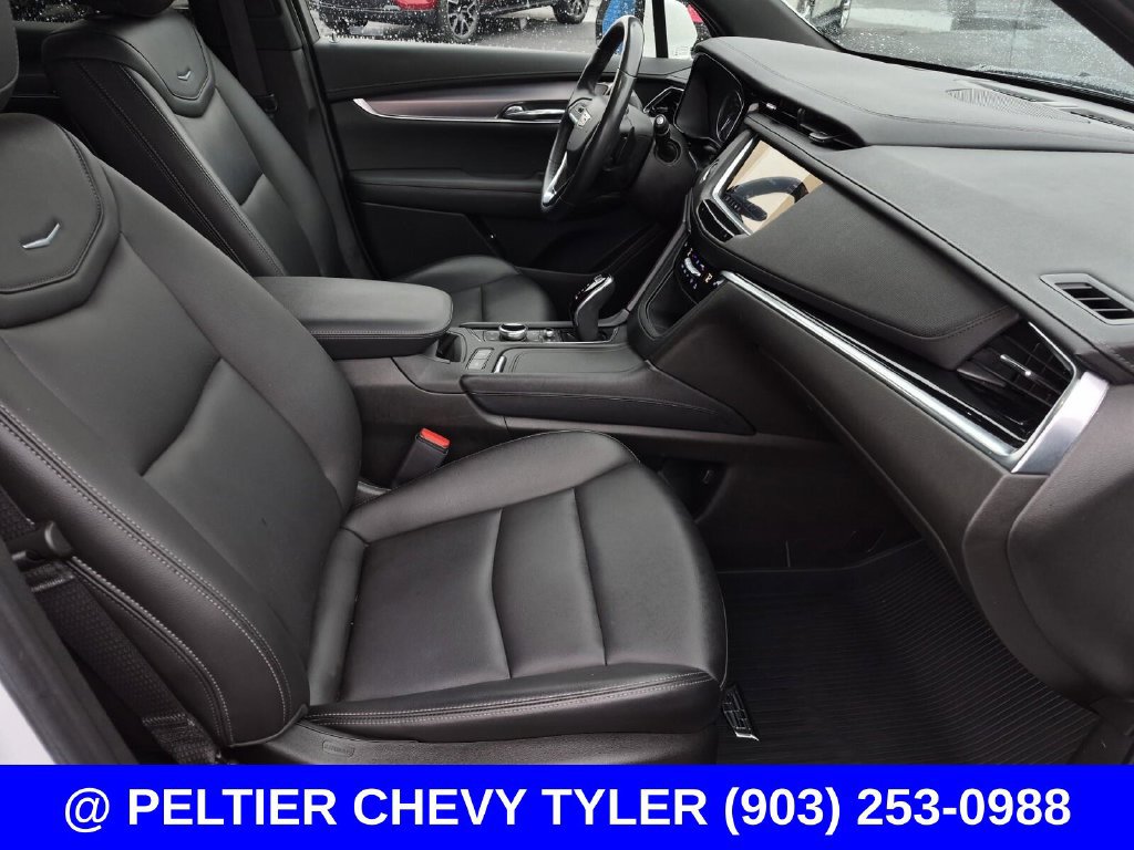 Used 2023 Cadillac XT6 Luxury FWD image 12