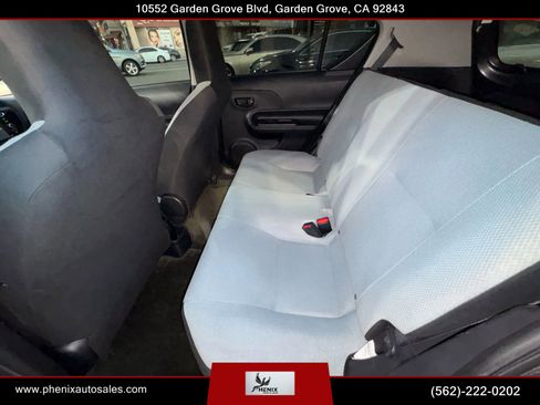 Used 2015 Toyota Prius C One image 40