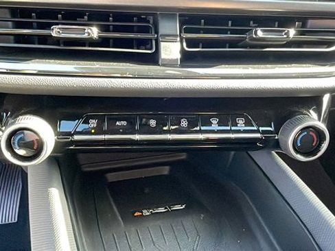 New 2026 Chevrolet Equinox EV RS image 18