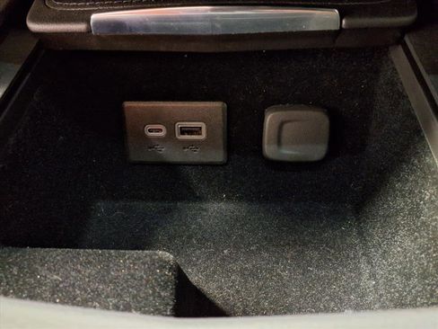 Used 2024 Cadillac XT4 Premium Luxury w/ Active Safety Package image 16