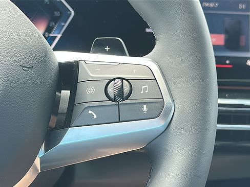 New 2025 BMW X2 xDrive28i w/ M Sport Package image 18