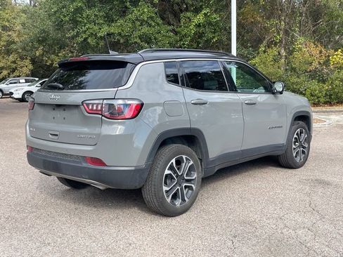 Used 2023 Jeep Compass Limited image 3