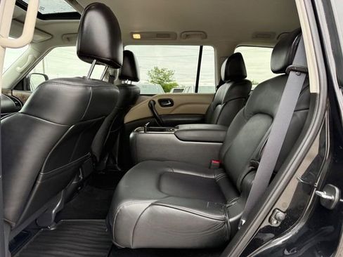 Used 2024 INFINITI QX80 Premium Select w/ Cargo Package AWD/4WD image 11