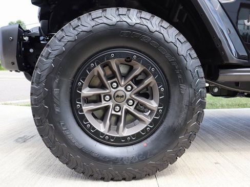 New 2025 Jeep Wrangler Unlimited Rubicon 392 image 33